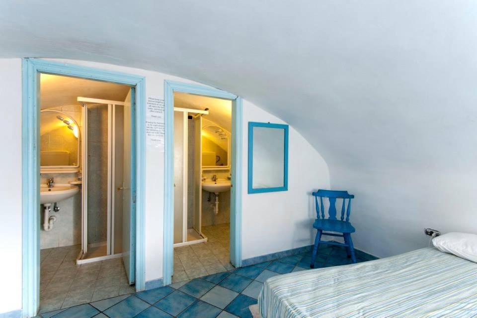 Ring Hostel Forio  Exterior photo